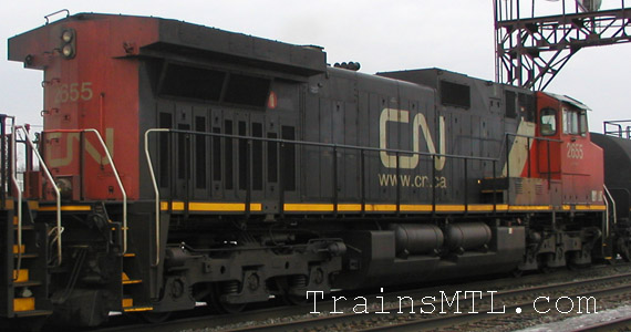Locomotive CN2655 right side / coté droit